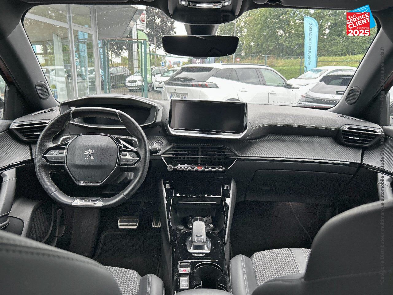 Véhicule d'occasion PEUGEOT 2008 1.2 PURETECH 130CH SS GT EAT8 chez Peugeot Charleville