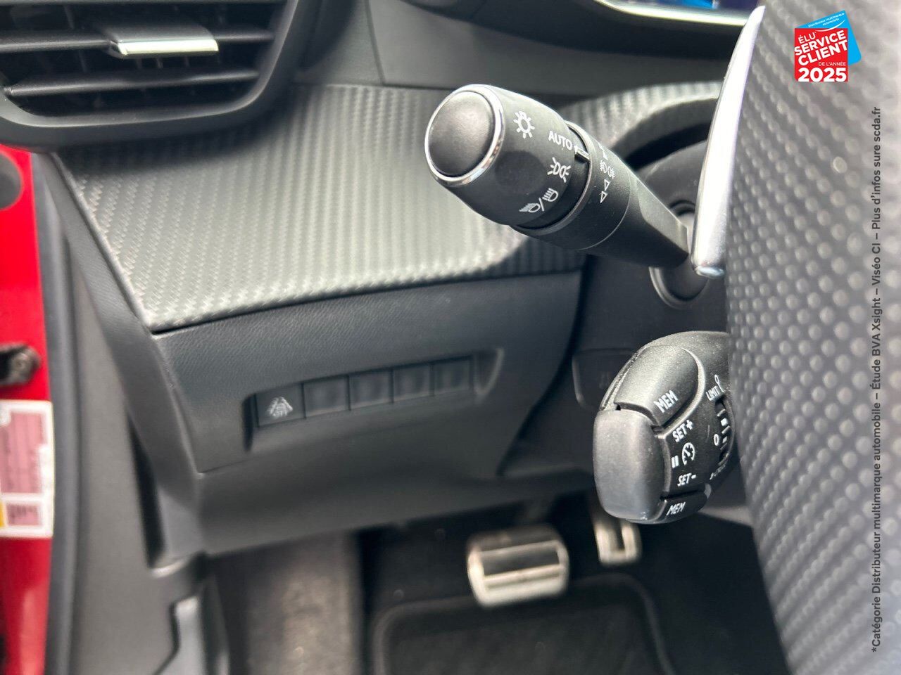 Véhicule d'occasion PEUGEOT 2008 1.2 PURETECH 130CH SS GT EAT8 chez Peugeot Charleville
