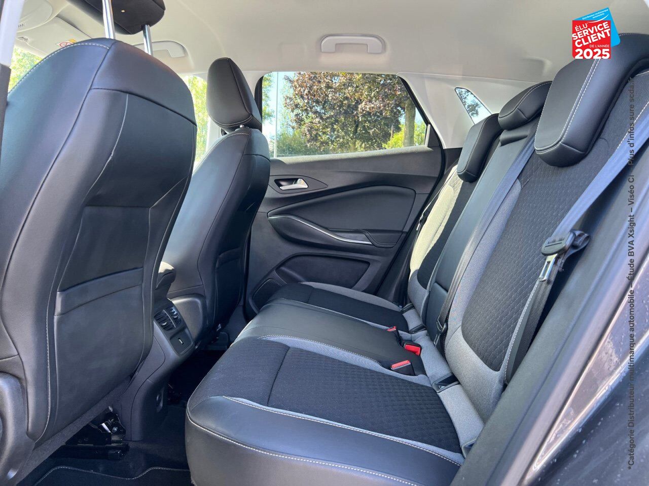 Véhicule d'occasion OPEL GRANDLAND X 1.2 TURBO 130CH BUSINESS EDITION BVA chez Hyundai Epernay