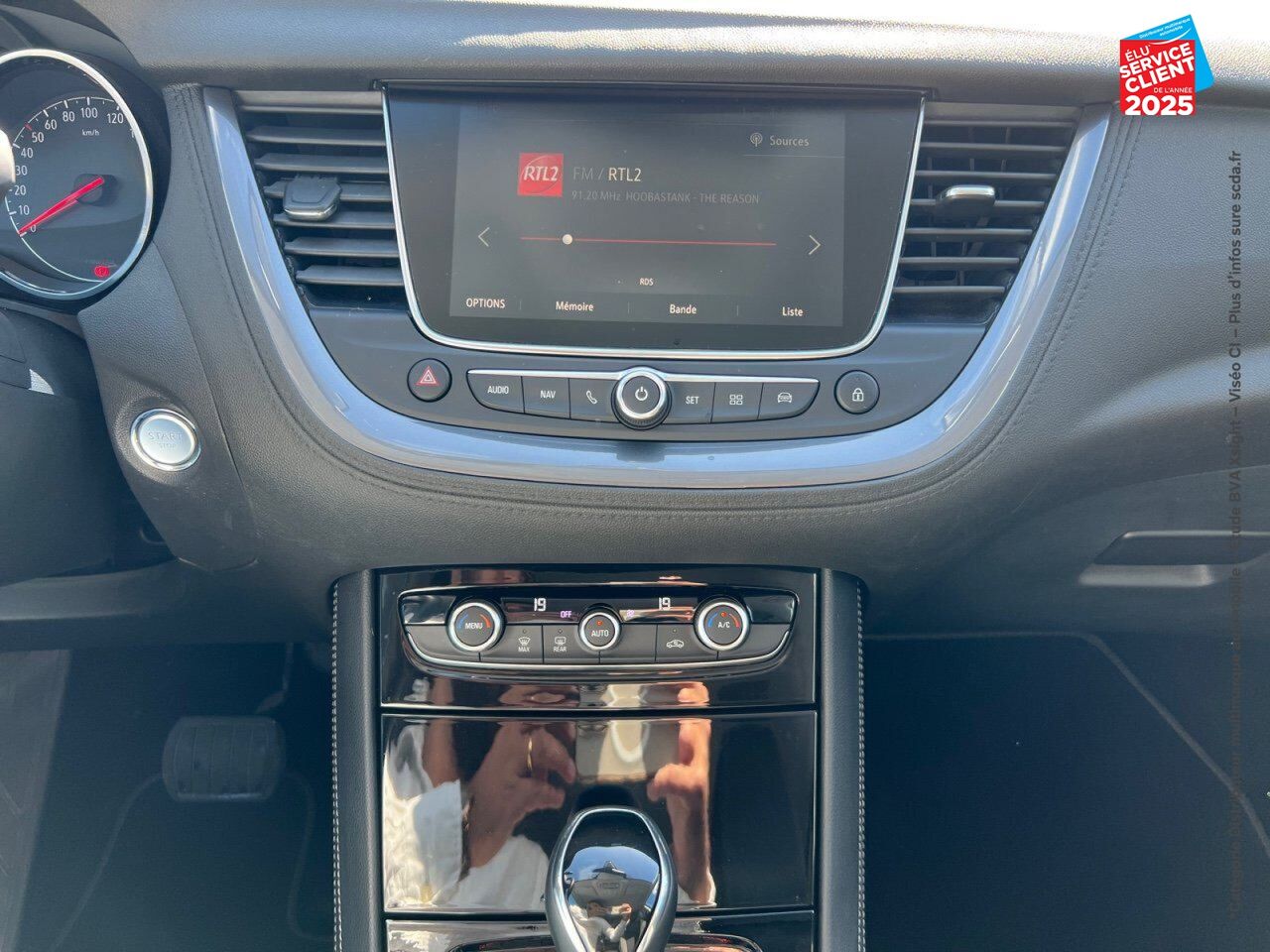 Véhicule d'occasion OPEL GRANDLAND X 1.2 TURBO 130CH BUSINESS EDITION BVA chez Hyundai Epernay