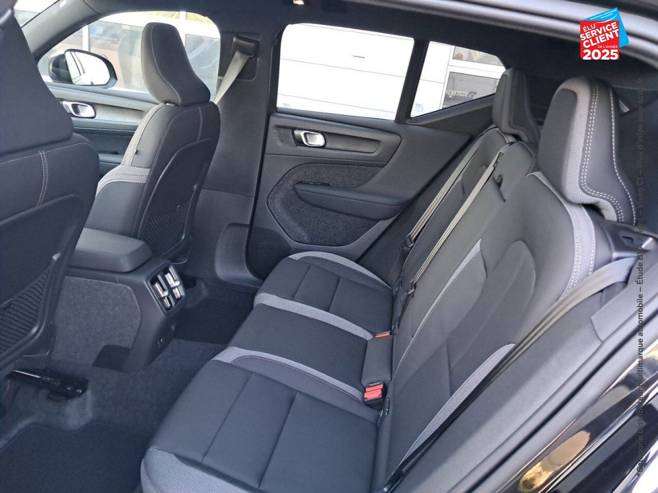 Véhicule d'occasion VOLVO XC40 RECHARGE EXTENDED RANGE 252CH ULTIMATE chez Volvo Chalons