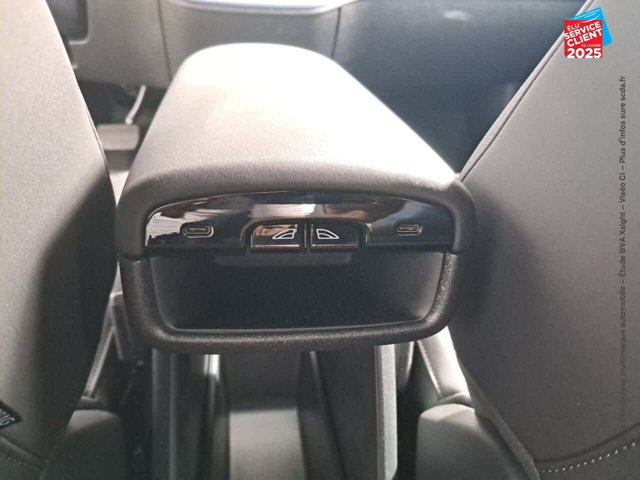 Véhicule d'occasion VOLVO EX30 SINGLE EXTENDED RANGE 272CH PLUS chez Volvo Epernay