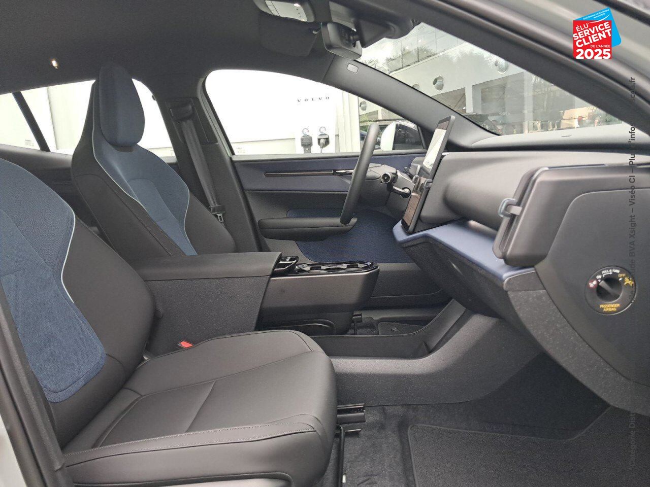 Véhicule d'occasion VOLVO EX30 SINGLE EXTENDED RANGE 272CH PLUS chez Volvo Epernay