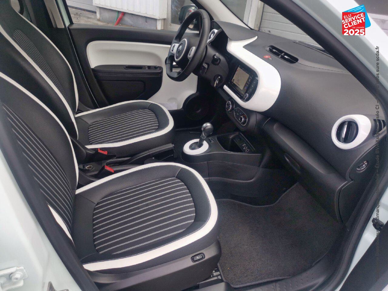 Véhicule d'occasion RENAULT TWINGO ELECTRIC INTENS R80 ACHAT INTEGRAL 3CV chez Renault Colmar