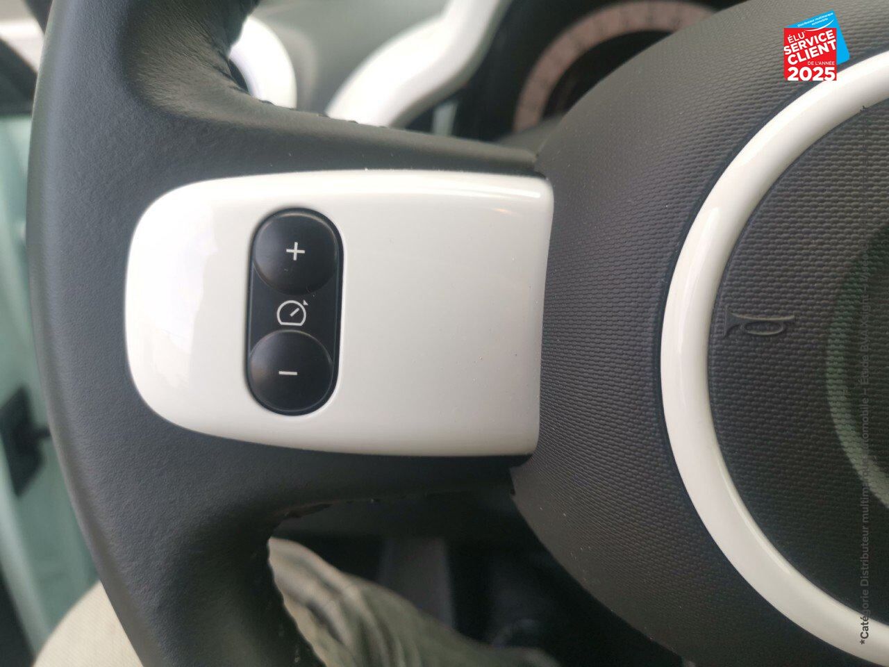 Véhicule d'occasion RENAULT TWINGO ELECTRIC INTENS R80 ACHAT INTEGRAL 3CV chez Renault Colmar