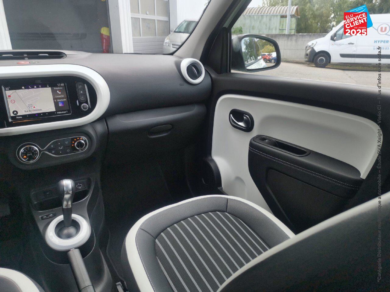 Véhicule d'occasion RENAULT TWINGO ELECTRIC INTENS R80 ACHAT INTEGRAL 3CV chez Renault Colmar