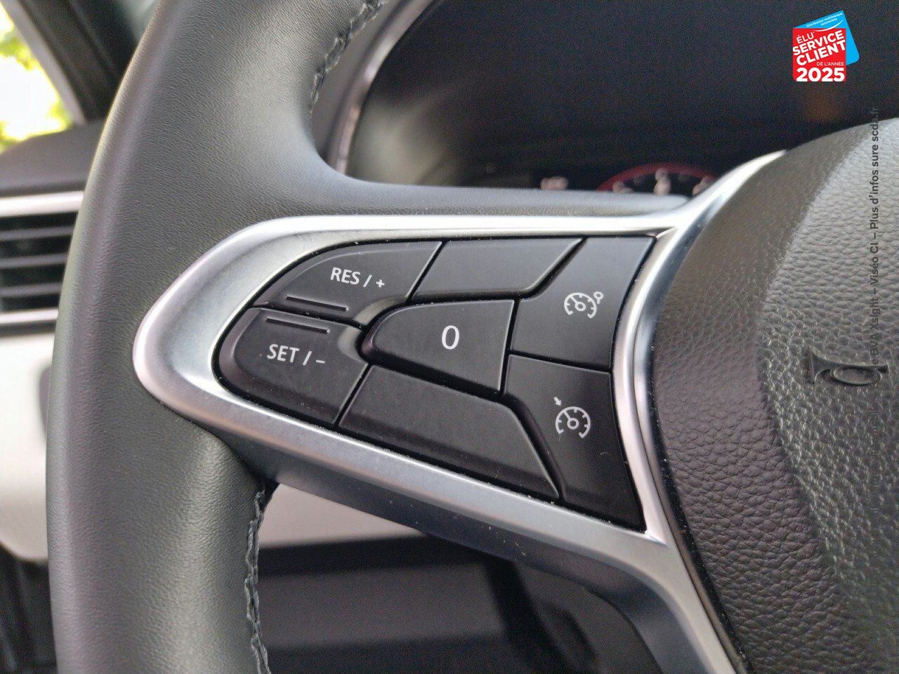 Véhicule d'occasion RENAULT CLIO 1.0 TCE 90CH TECHNO chez Renault Sélestat