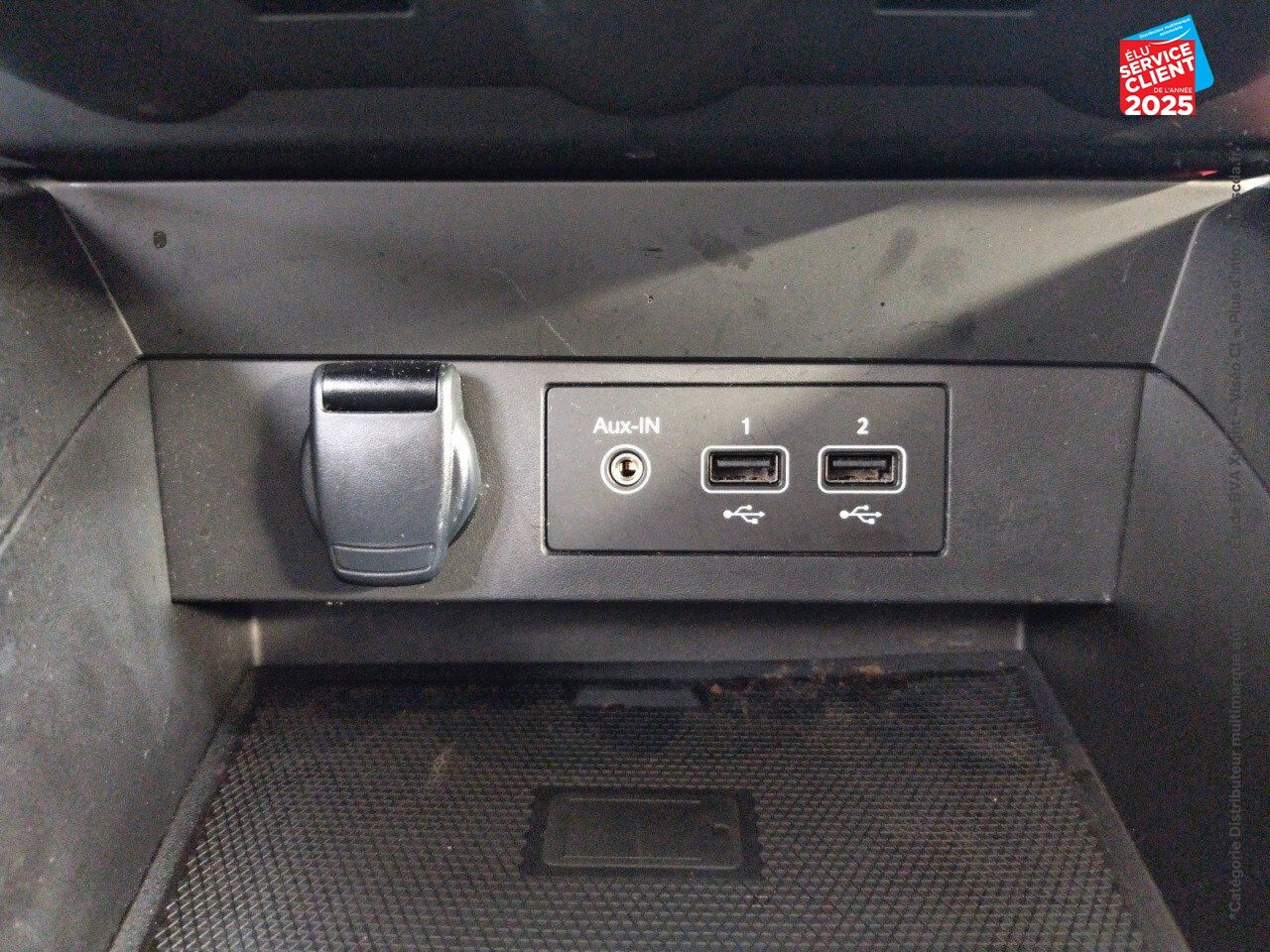Véhicule d'occasion RENAULT CLIO 1.0 TCE 90CH TECHNO chez Renault Sélestat