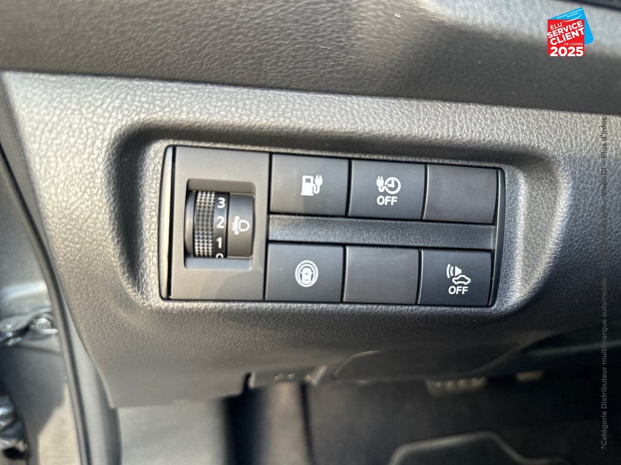 Véhicule d'occasion NISSAN LEAF 150CH 40KWH 10EME ANNIVERSAIRE 21 chez Hyundai Chalons