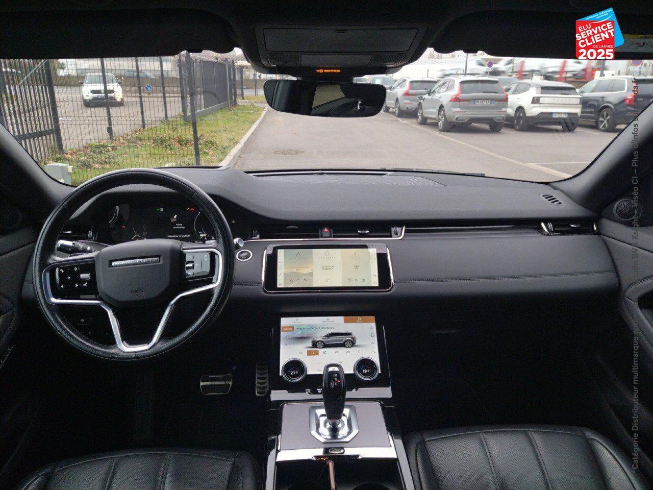 Véhicule d'occasion LAND-ROVER RANGE ROVER EVOQUE 1.5 P300E 309CH R-DYNAMIC SE AWD BVA MARK III chez Volvo Reims