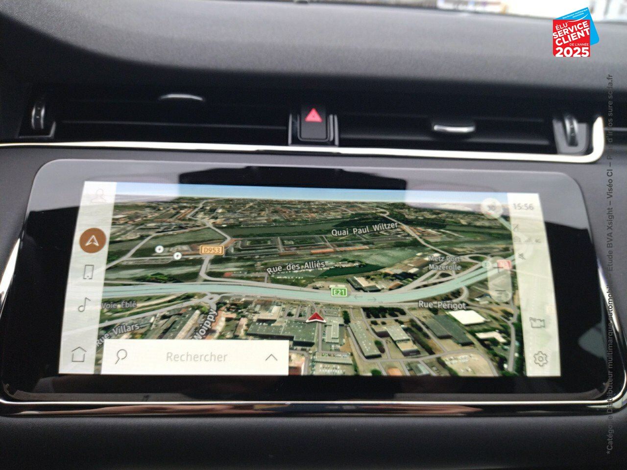 Véhicule d'occasion LAND-ROVER RANGE ROVER EVOQUE 1.5 P300E 309CH R-DYNAMIC SE AWD BVA MARK III chez Volvo Reims