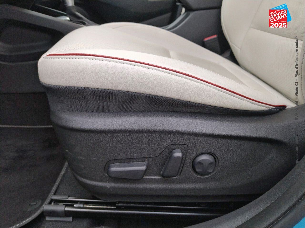 Véhicule d'occasion HYUNDAI KONA 1.6 CRDI 136CH HYBRID 48V EXECUTIVE DCT-7 chez Renault Saint-Louis