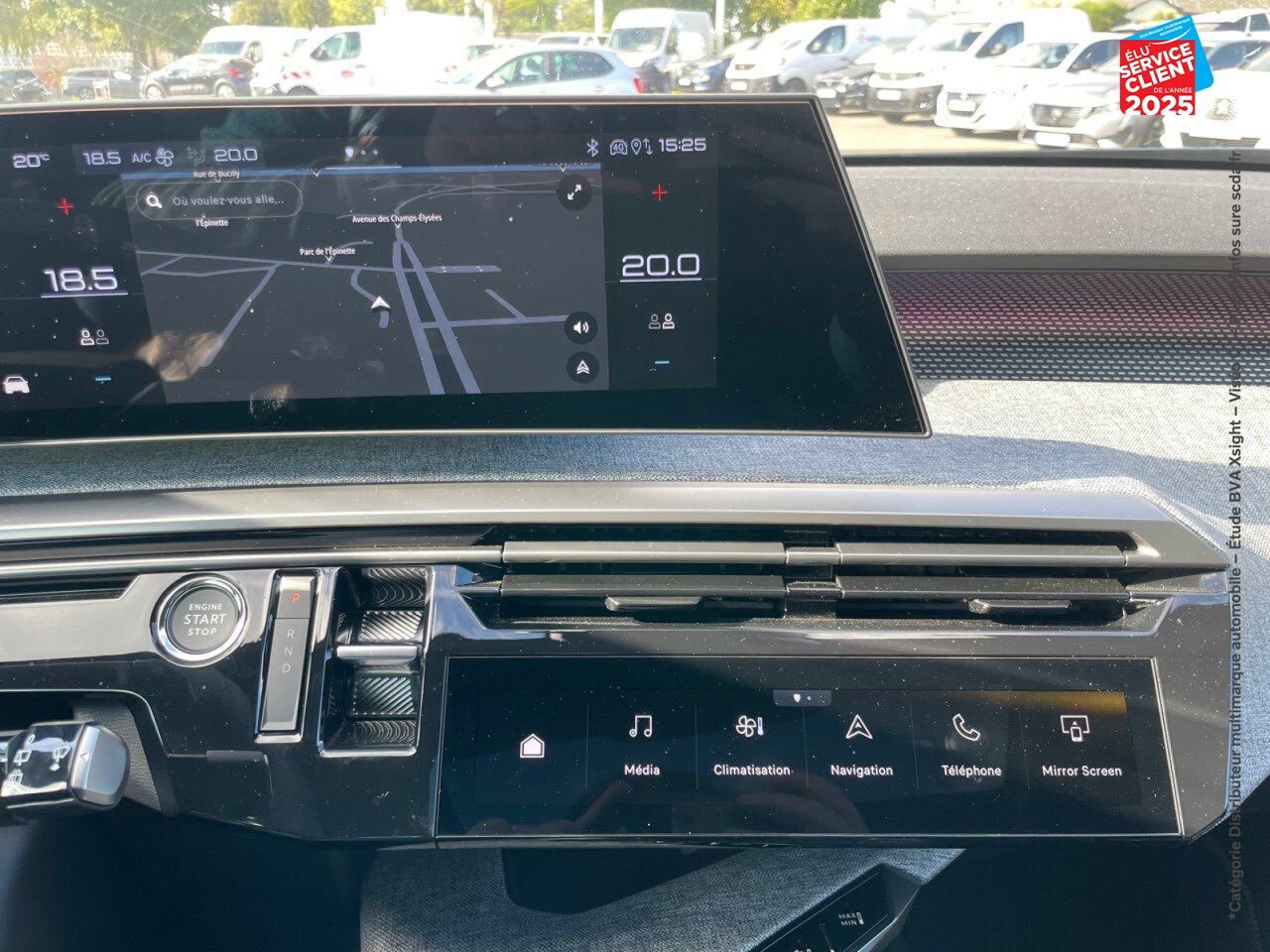 Véhicule d'occasion PEUGEOT 5008 ELECTRIQUE 210CH BATTERIE 73 KWH GT chez Renault Colmar