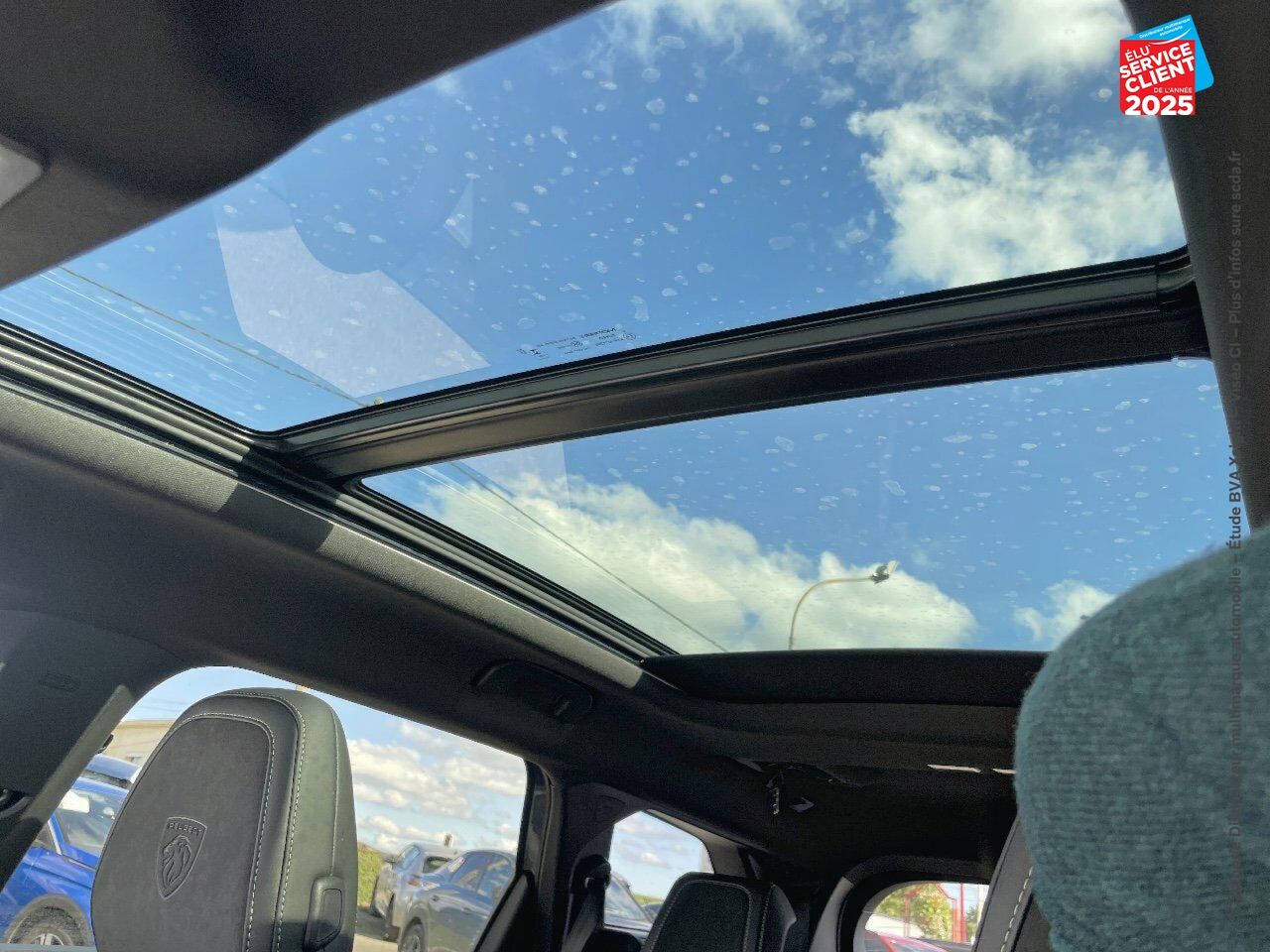 Véhicule d'occasion PEUGEOT 5008 ELECTRIQUE 210CH BATTERIE 73 KWH GT chez Renault Colmar
