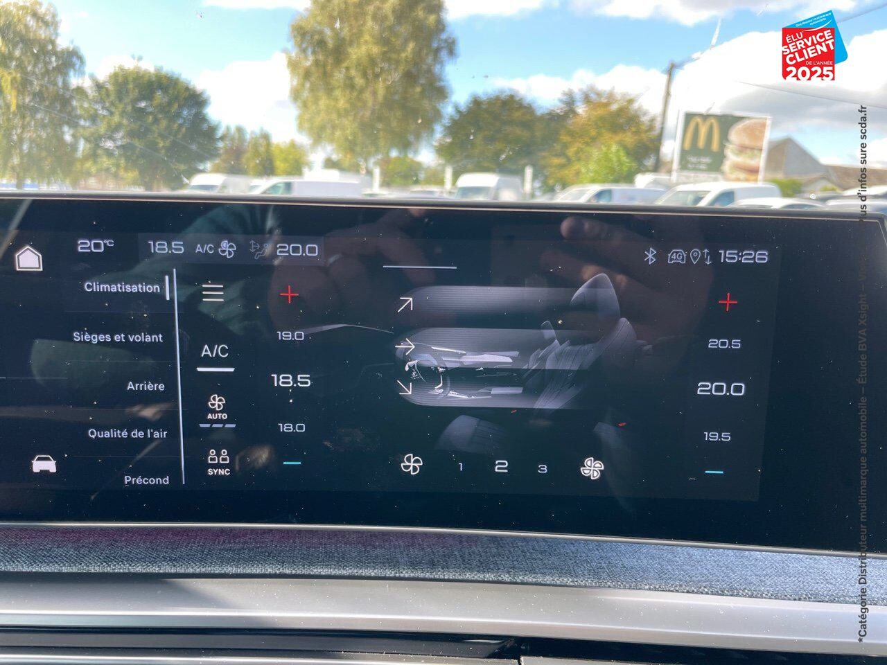 Véhicule d'occasion PEUGEOT 5008 ELECTRIQUE 210CH BATTERIE 73 KWH GT chez Renault Colmar