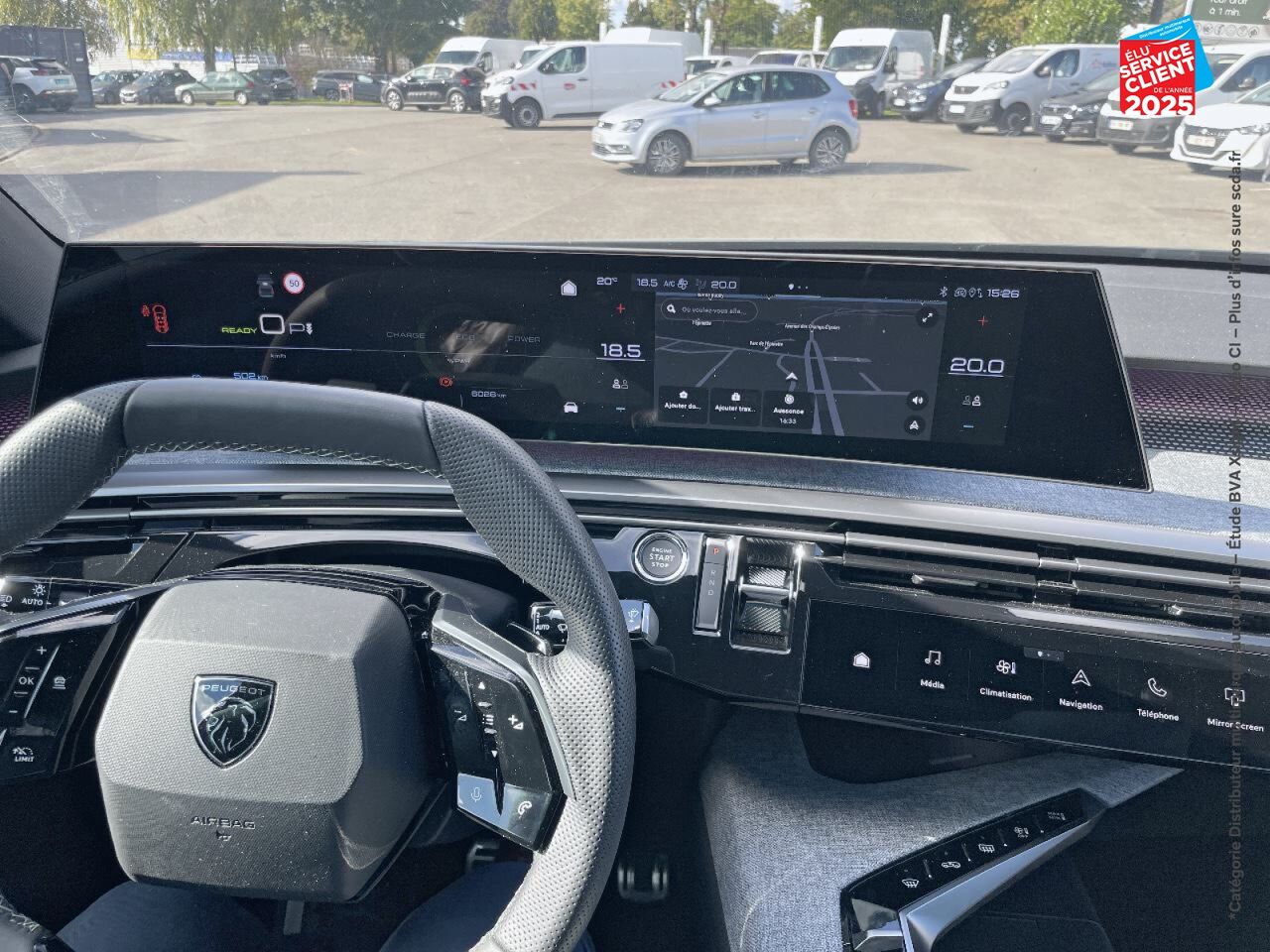 Véhicule d'occasion PEUGEOT 5008 ELECTRIQUE 210CH BATTERIE 73 KWH GT chez Renault Colmar