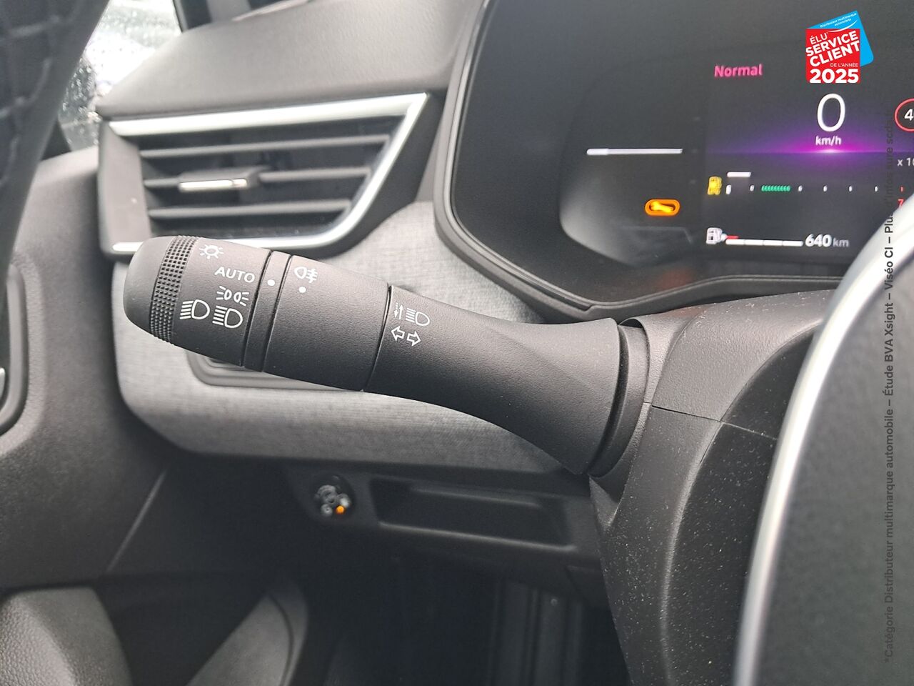 Véhicule d'occasion RENAULT CLIO 1.0 ECO-G 100CH EVOLUTION - 24 chez Opel Metz