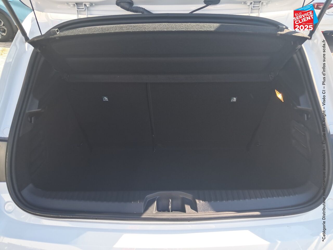 Véhicule d'occasion RENAULT CLIO 1.0 TCE 90CH EVOLUTION RADAR AR chez HESS Automobile