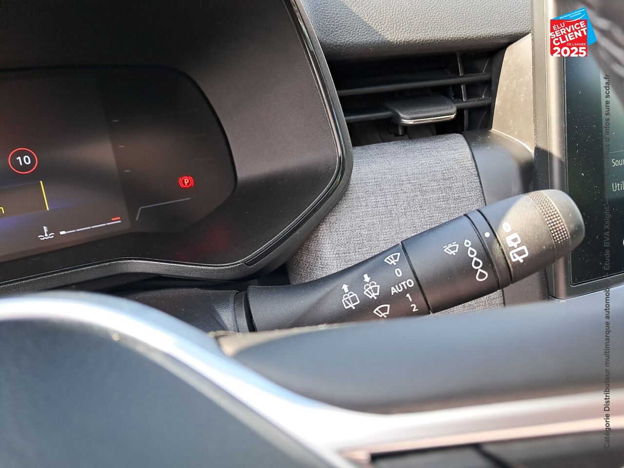 Véhicule d'occasion RENAULT CLIO 1.0 TCE 90CH EVOLUTION RADAR AR chez Renault Sélestat