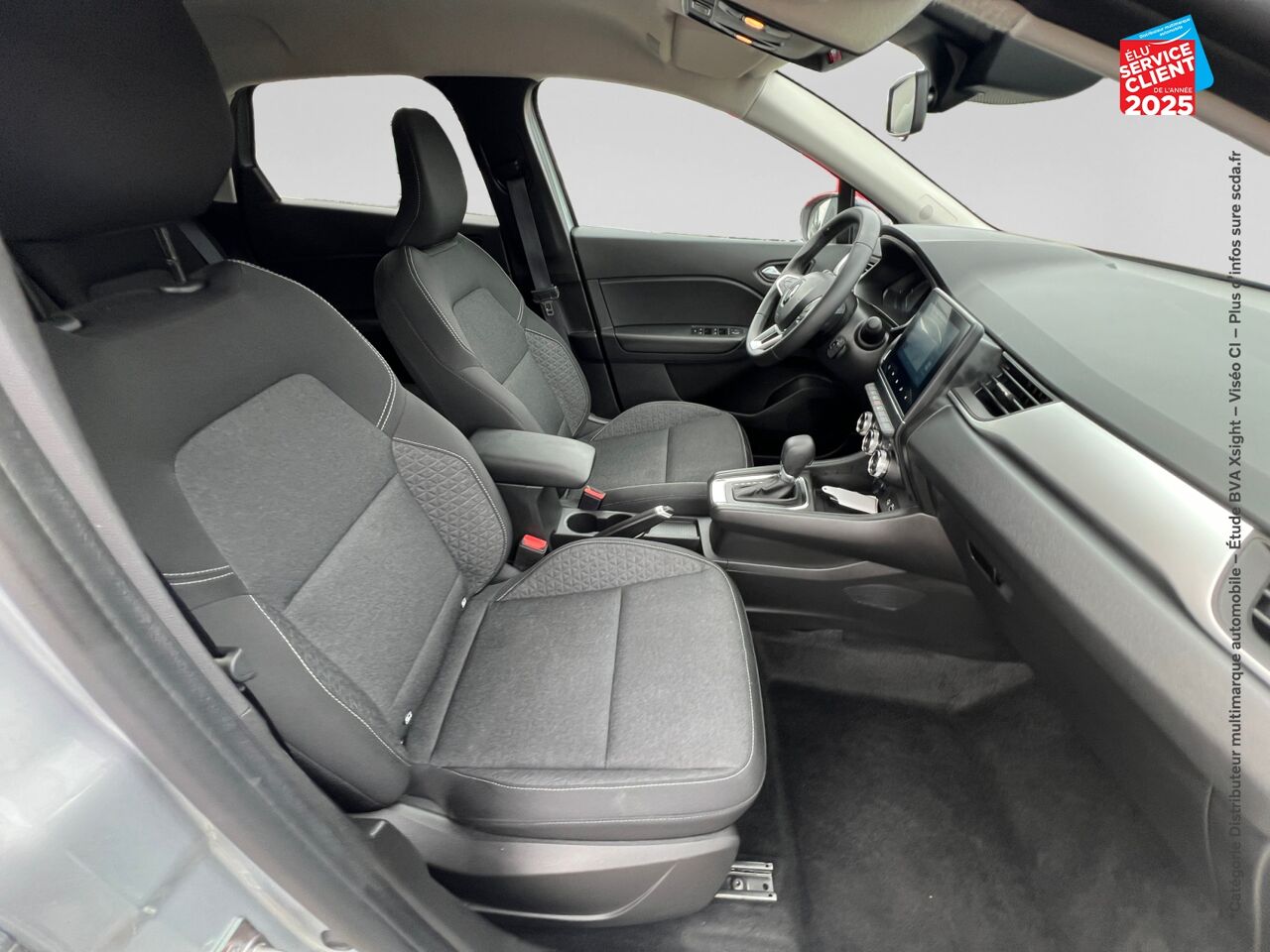 Véhicule d'occasion RENAULT CAPTUR 1.6 E-TECH HYBRIDE 145CH EVOLUTION GPS chez Hyundai Epernay