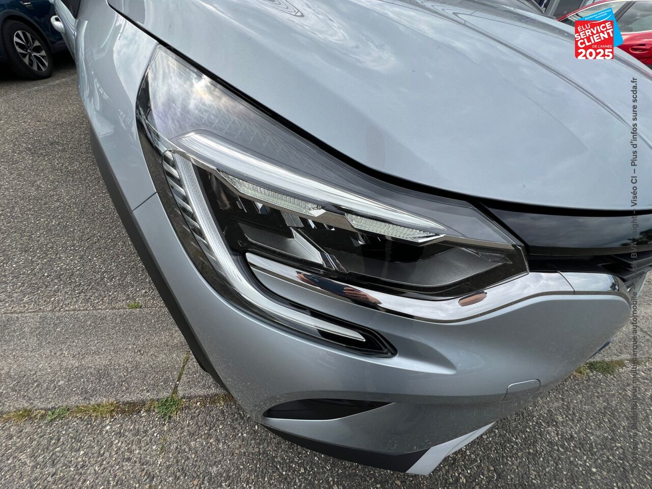 Véhicule d'occasion RENAULT CAPTUR 1.6 E-TECH HYBRIDE 145CH EVOLUTION GPS chez Hyundai Epernay