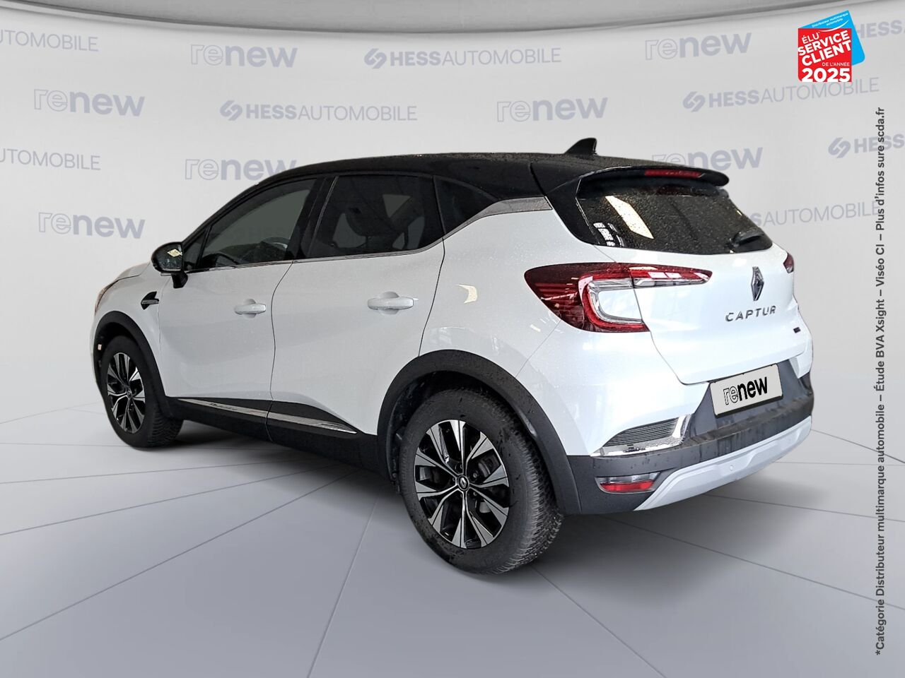 Véhicule d'occasion RENAULT CAPTUR 1.6 E-TECH HYBRIDE 145CH TECHNO chez Toyota Saint Dizier