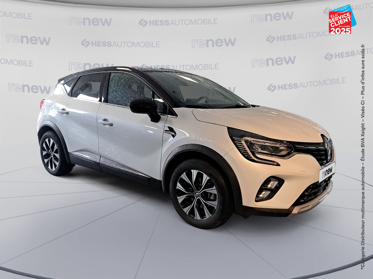 Véhicule d'occasion RENAULT CAPTUR 1.6 E-TECH HYBRIDE 145CH TECHNO chez Toyota Saint Dizier