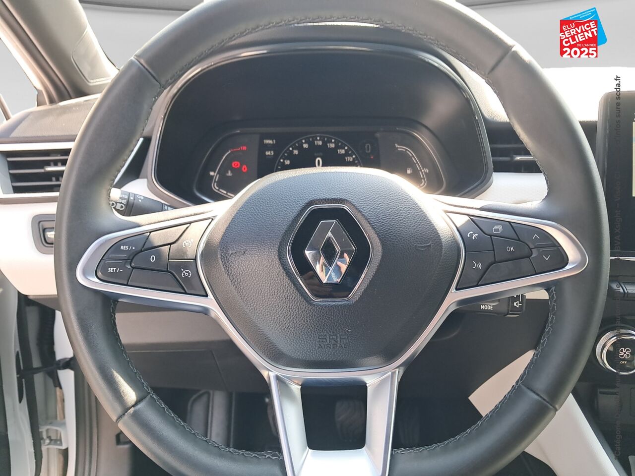Véhicule d'occasion RENAULT CLIO 1.3 TCE 140CH TECHNO CAMERA GPS chez Renault Sélestat