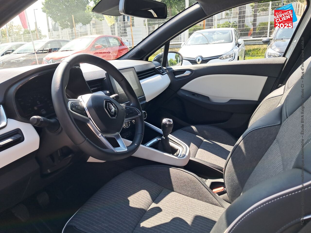 Véhicule d'occasion RENAULT CLIO 1.3 TCE 140CH TECHNO CAMERA GPS chez Renault Sélestat