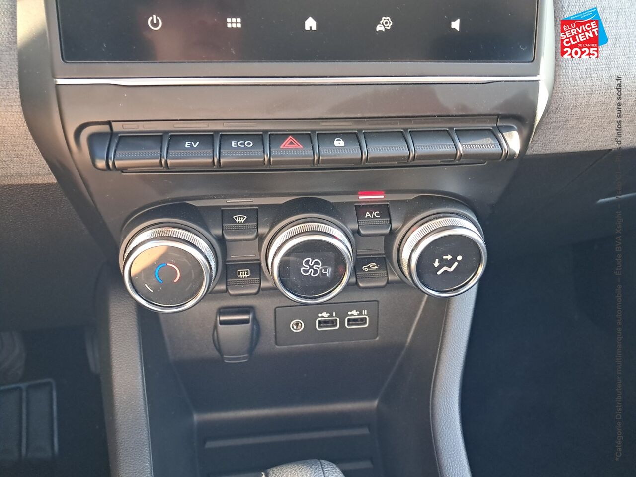 Véhicule d'occasion RENAULT CLIO 1.6 E-TECH 145CH FULL HYBRID EVOLUTION RADAR AR chez Renault Colmar