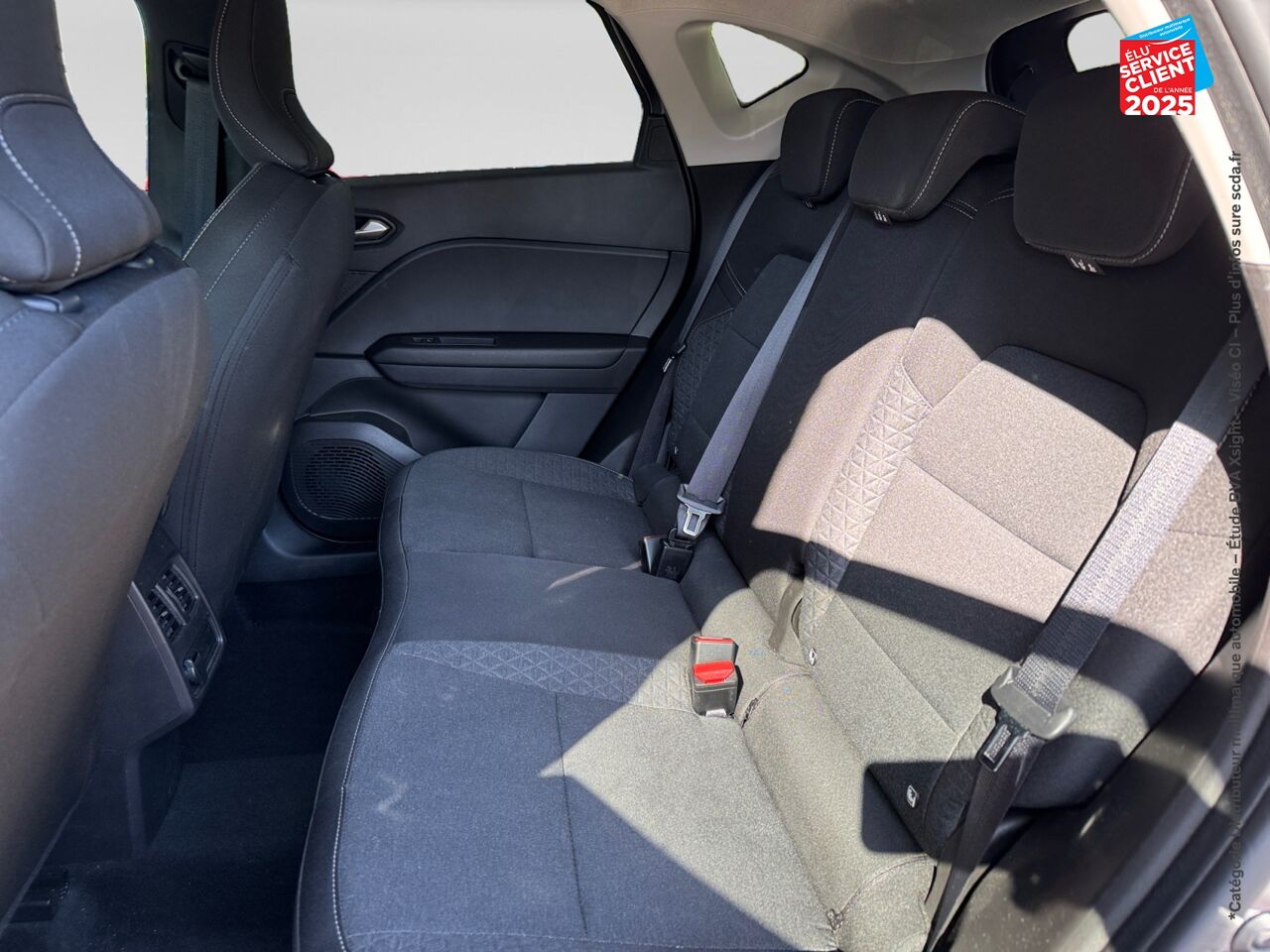 Véhicule d'occasion RENAULT CAPTUR 1.0 TCE 90CH EVOLUTION GPS chez Hyundai Epernay