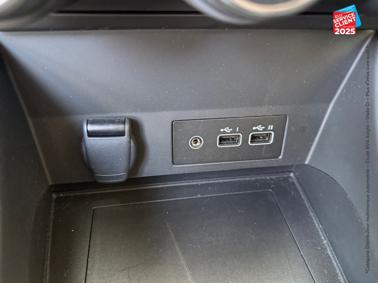 Véhicule d'occasion RENAULT CAPTUR 1.0 TCE 90CH EVOLUTION GPS chez Hyundai Epernay