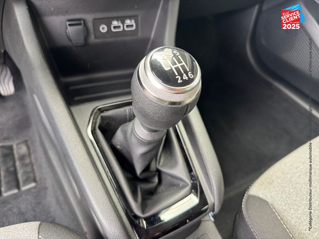 Véhicule d'occasion RENAULT CLIO 1.0 ECO-G 100CH EVOLUTION - 24 RADAR AR CARPLAY chez Renault Sélestat