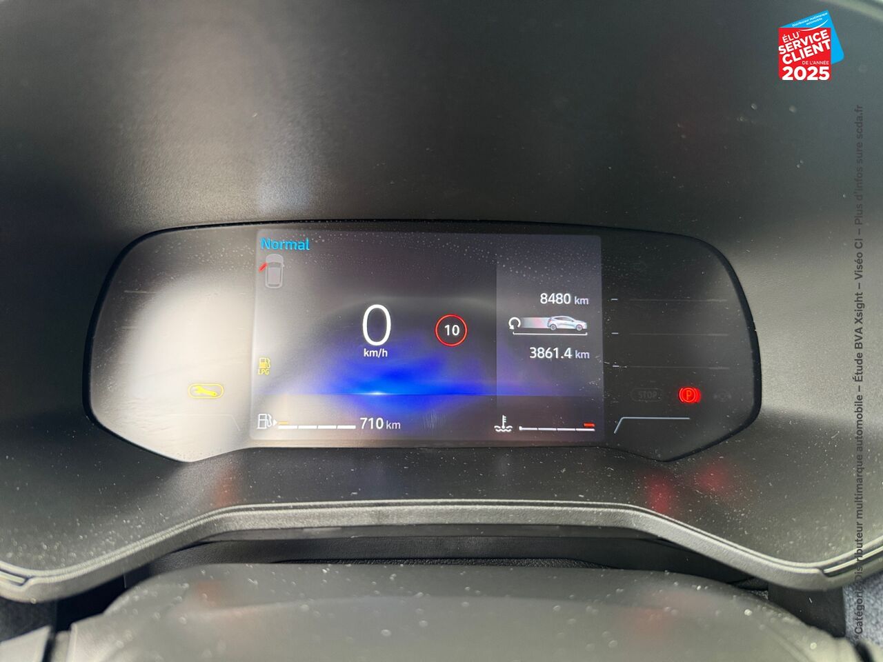 Véhicule d'occasion RENAULT CLIO 1.0 ECO-G 100CH EVOLUTION - 24 RADAR AR CARPLAY chez Renault Sélestat