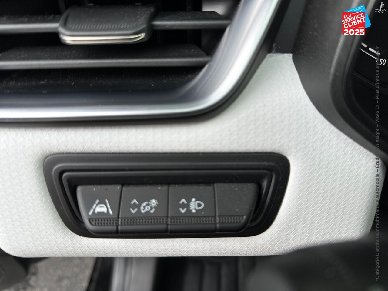 Véhicule d'occasion RENAULT CLIO 1.0 TCE 90CH TECHNO GPS CAMERA chez HESS Automobile