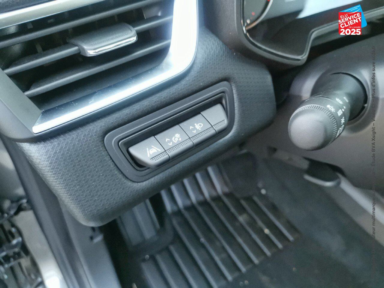 Véhicule d'occasion RENAULT CLIO 1.0 TCE 90CH EQUILIBRE chez Renault Sélestat