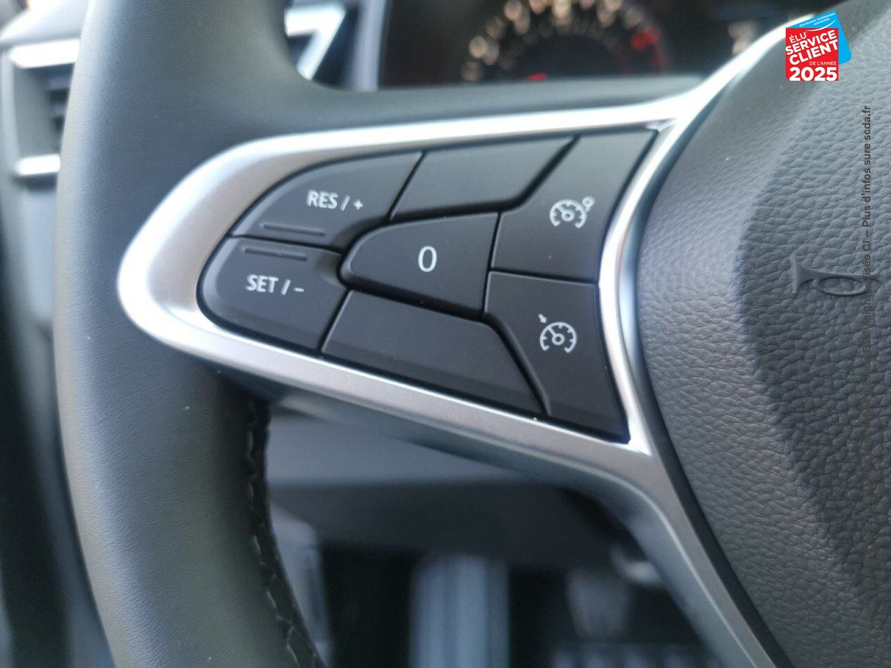 Véhicule d'occasion RENAULT CLIO 1.0 TCE 90CH EQUILIBRE chez Renault Sélestat