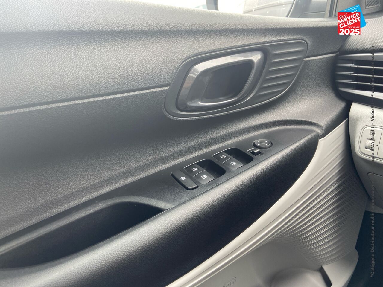Véhicule d'occasion HYUNDAI I20 1.0 T-GDI 100CH HYBRID INTUITIVE DCT-7 chez Nissan Strasbourg