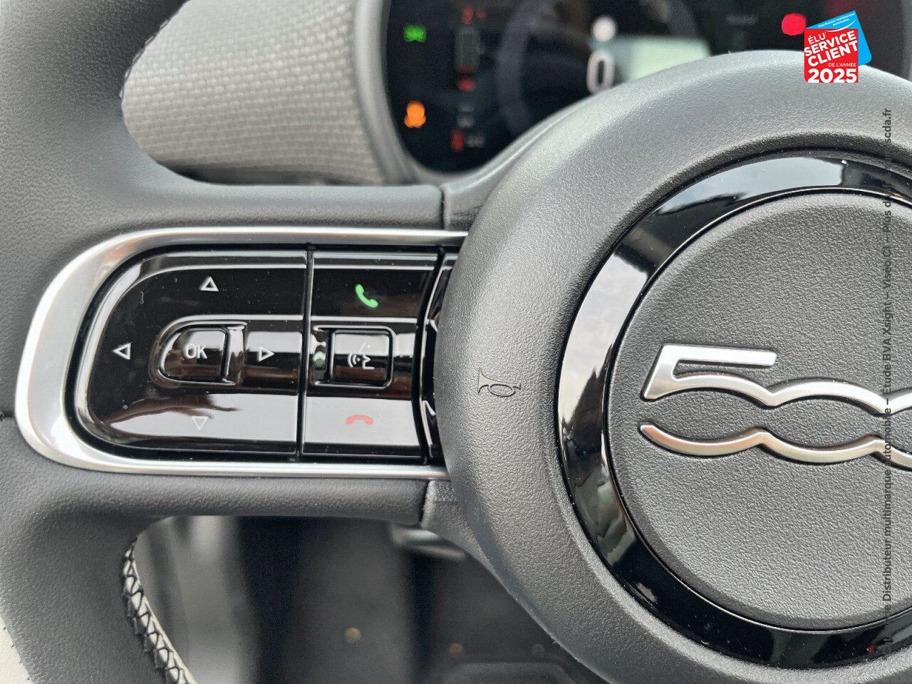 Véhicule d'occasion FIAT 500C E 95CH LA PRIMA MY23 chez Toyota Thionville