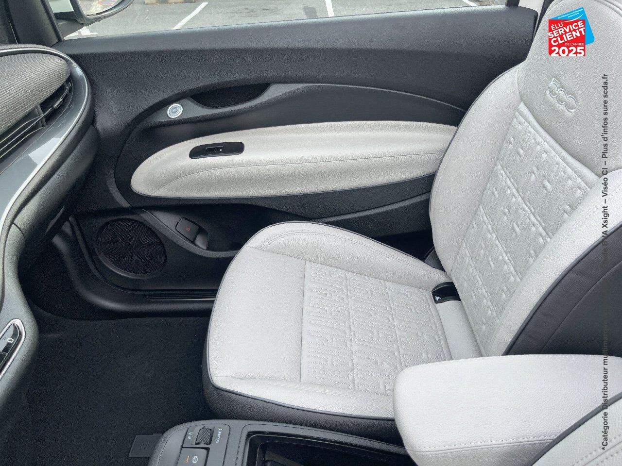 Véhicule d'occasion FIAT 500C E 95CH LA PRIMA MY23 chez Toyota Thionville
