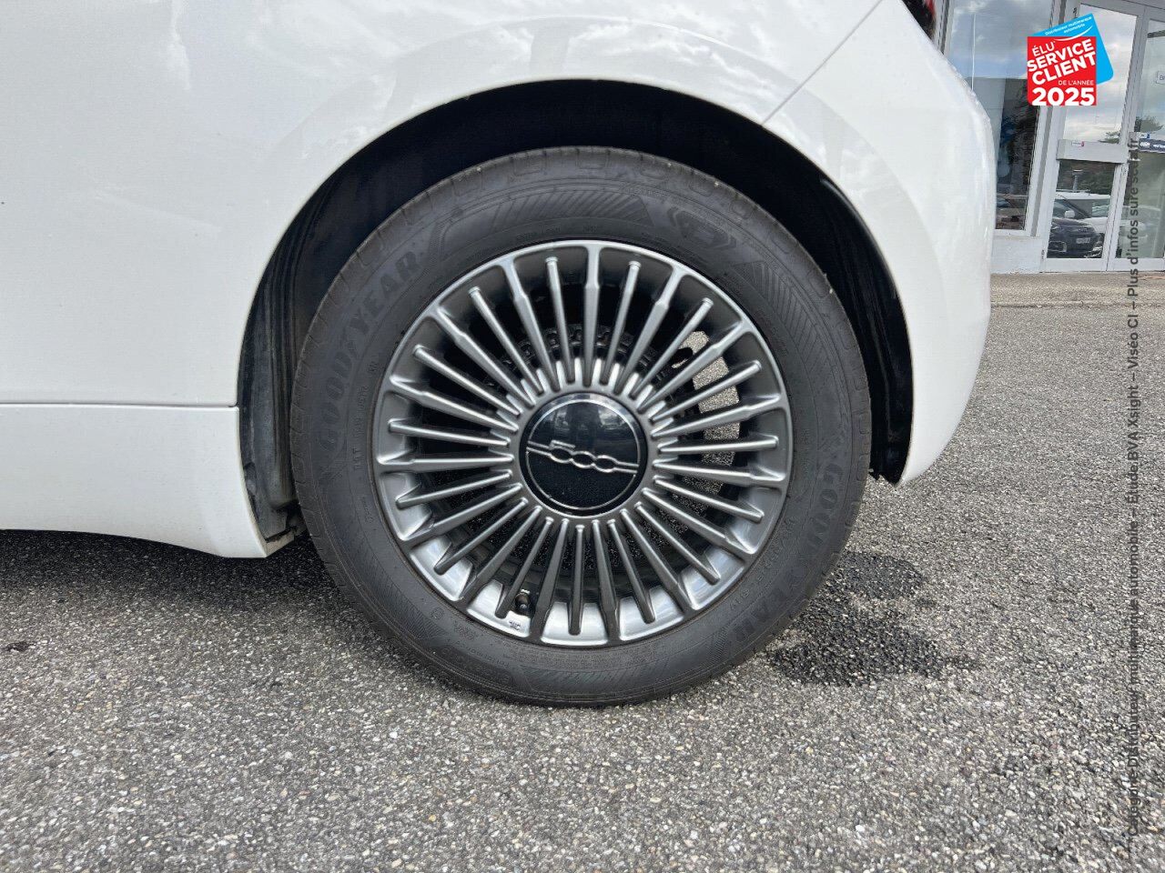 Véhicule d'occasion FIAT 500 E 118CH ICONE chez Toyota Verdun