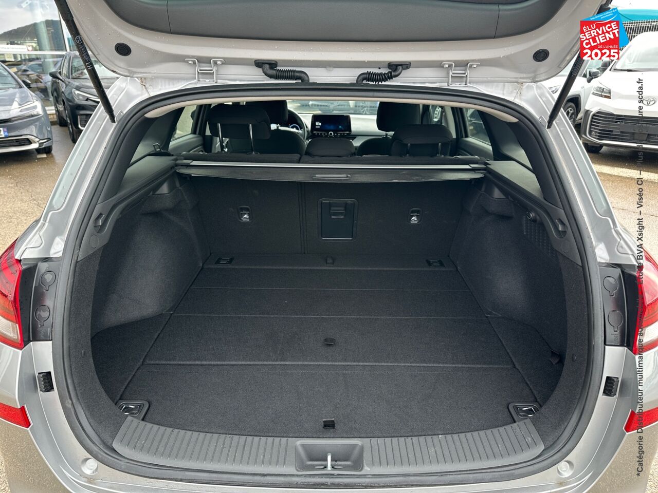 Véhicule d'occasion HYUNDAI I30 SW 1.0 T-GDI 100CH CREATIVE DCT-7 chez HESS Automobile