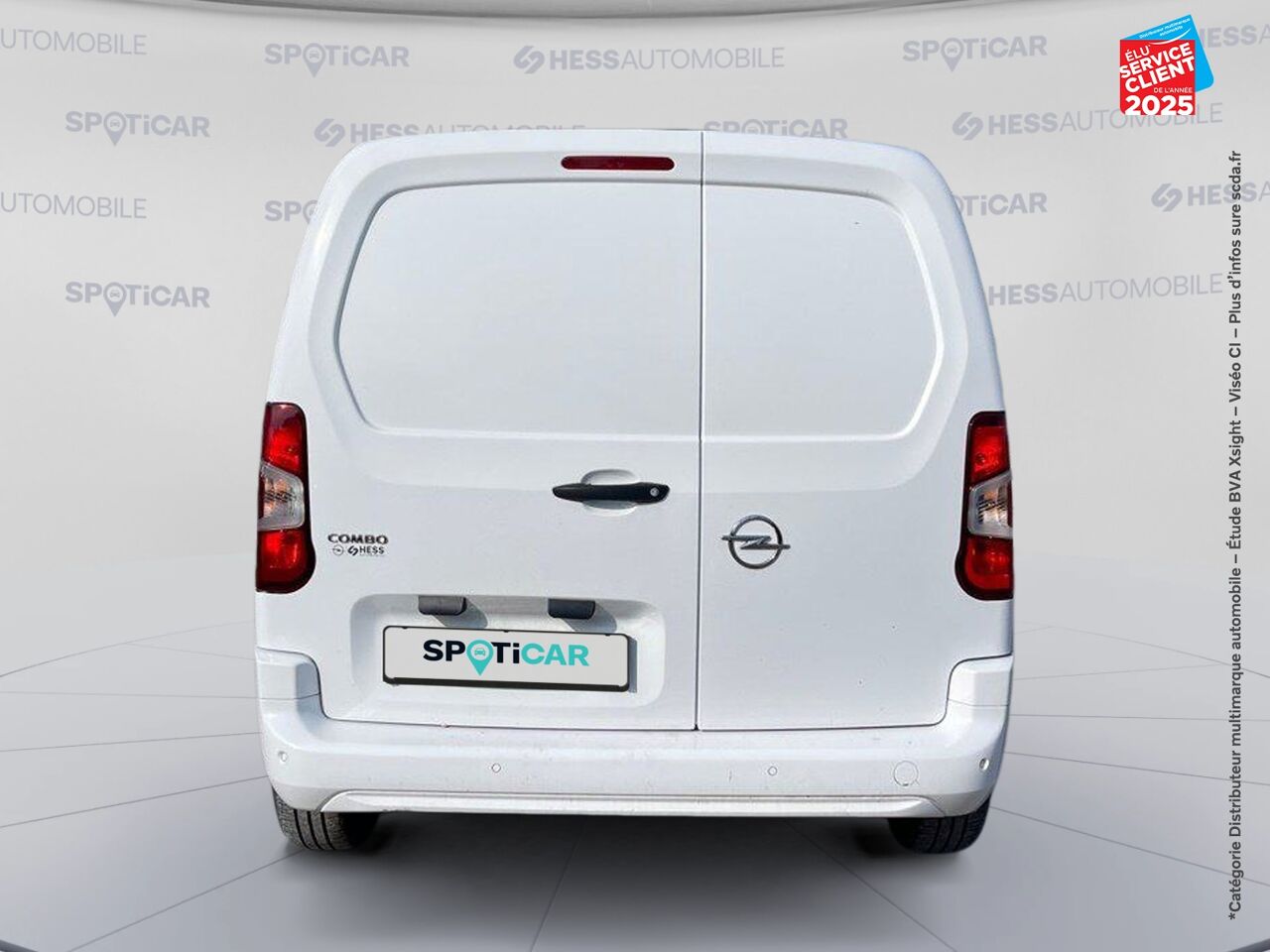 Véhicule d'occasion OPEL COMBO CARGO L1H1 650KG 1.2 110CH SS chez Toyota Saint Dizier