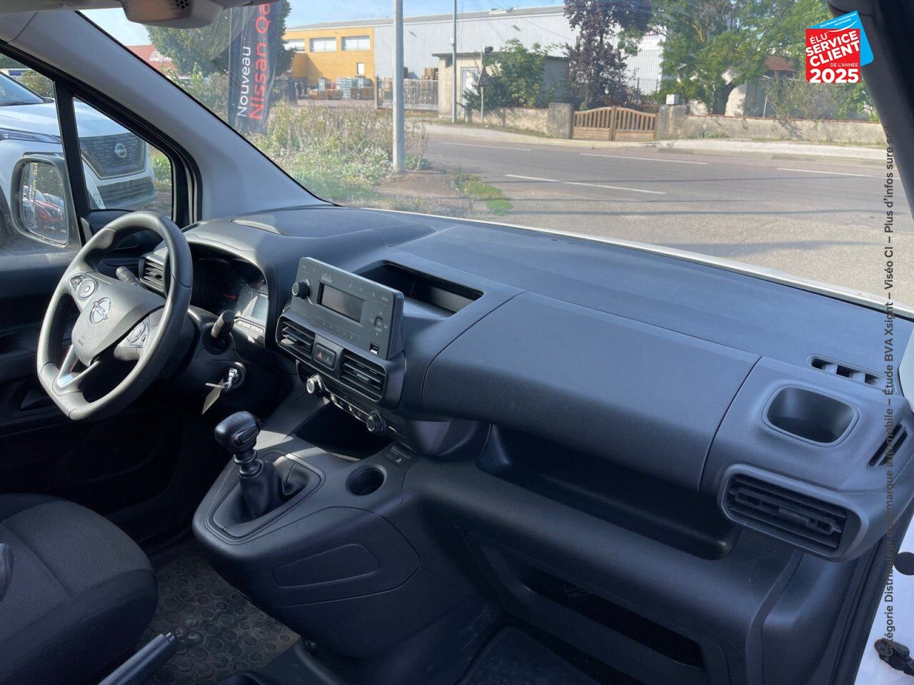 Véhicule d'occasion OPEL COMBO CARGO L1H1 650KG 1.2 110CH SS chez Toyota Saint Dizier