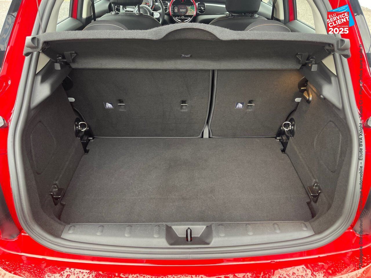 Véhicule d'occasion MINI MINI 5 PORTES COOPER 136CH CHILI BVA7 chez MINI Lons-Le-Saunier