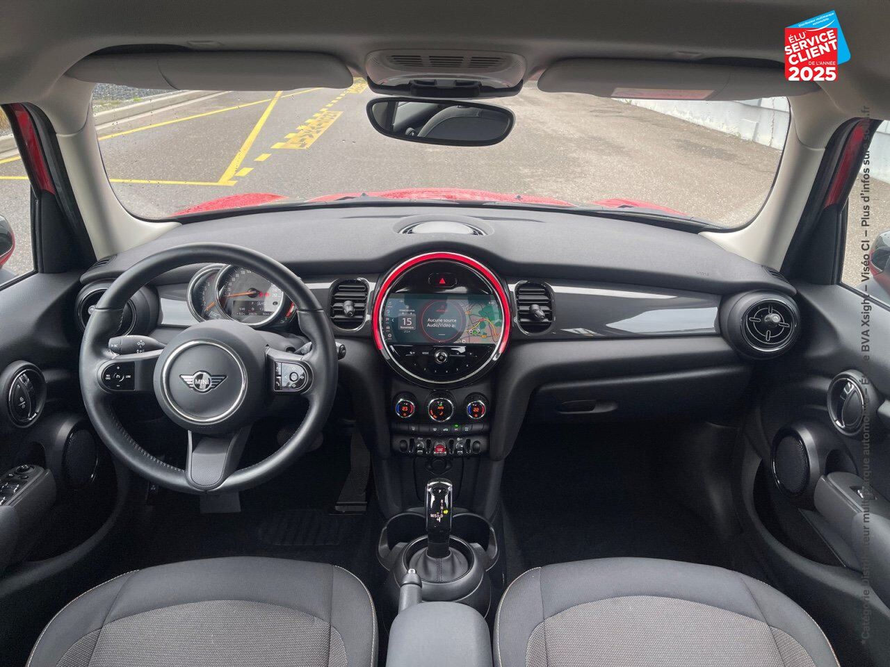 Véhicule d'occasion MINI MINI 5 PORTES COOPER 136CH CHILI BVA7 chez MINI Lons-Le-Saunier