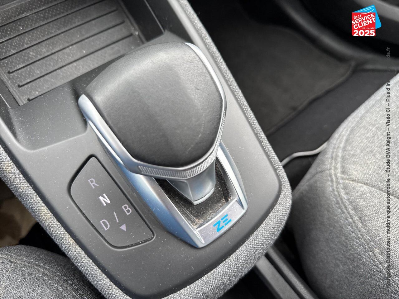 Véhicule d'occasion RENAULT ZOE E-TECH LIMITED CHARGE NORMALE R110 ACHAT INTEGRAL chez Renault Saint-Louis