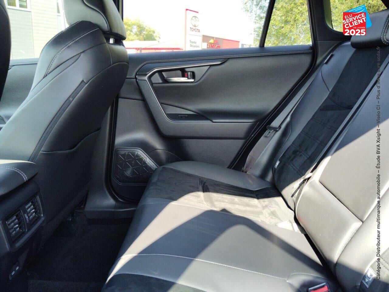 Véhicule d'occasion TOYOTA RAV4 2.5 HYBRIDE 222CH GR SPORT AWD-I MY23 chez Toyota Verdun