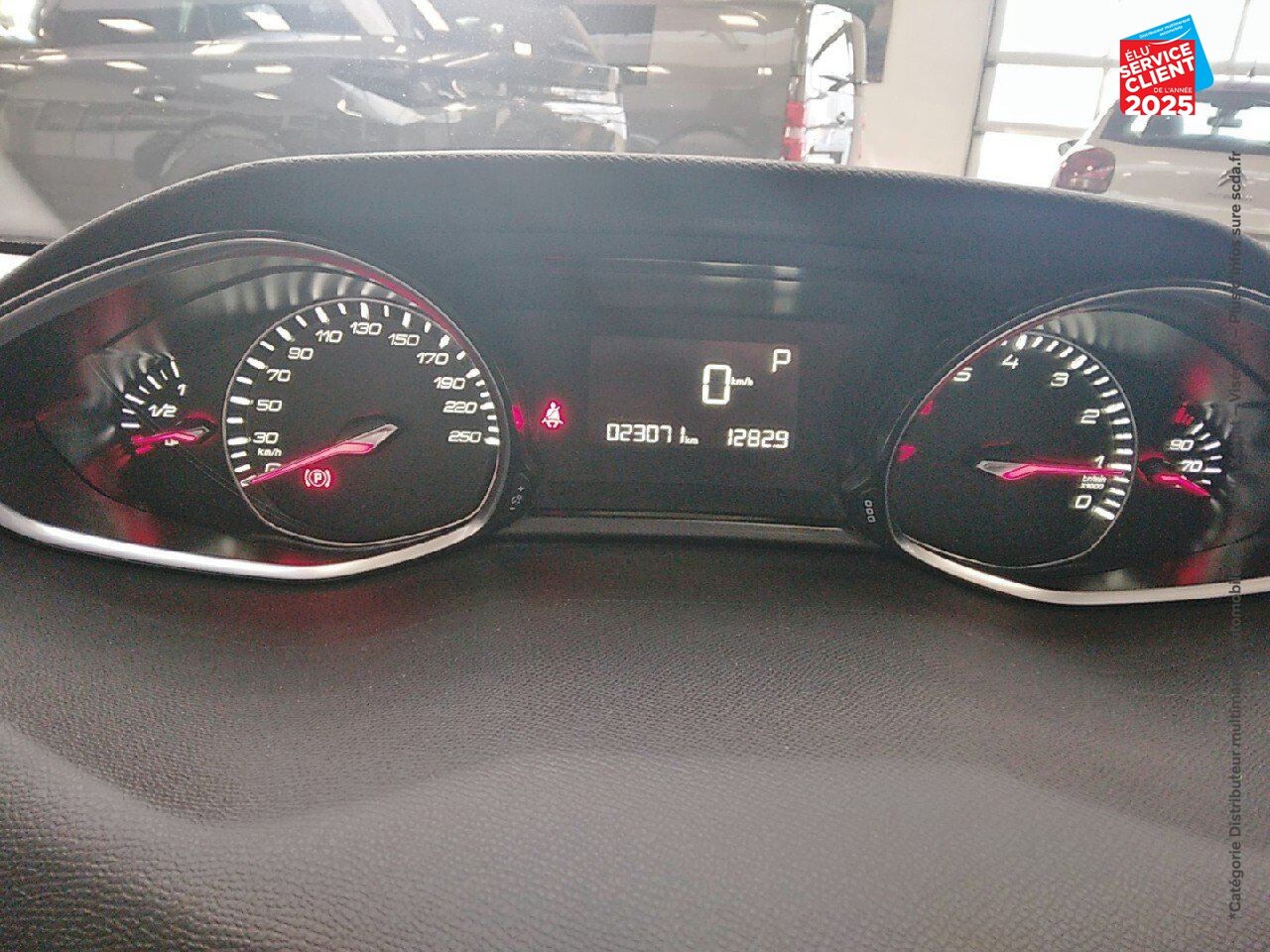 Véhicule d'occasion PEUGEOT 308 1.2 PURETECH 130CH ALLURE S/S EAT6 5P GPS CAMERA chez Toyota Bar le Duc