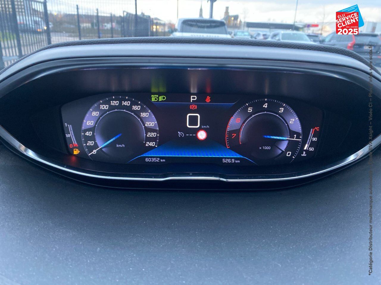 Véhicule d'occasion PEUGEOT 3008 1.2 PURETECH 130CH CROSSWAY SS EAT8 6CV chez Toyota Thionville